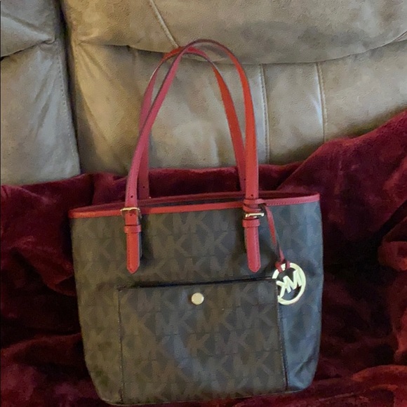 Michael Kors Handbags - Michael Kors tote
